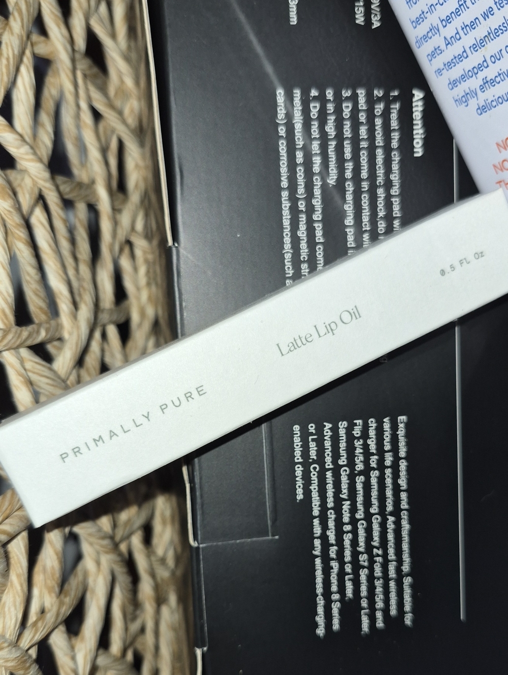 Latte Lip Oil - Nourishing Clear Lip Treatment Primarily Pure Nwt